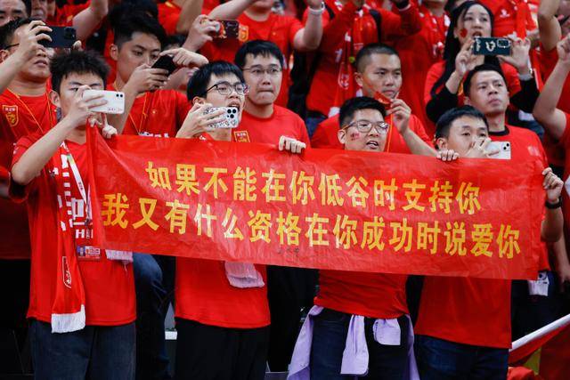 记者：曼联拥有加纳乔10%二转分成，但只和球员被出售利润相关